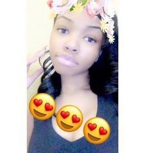 Meet your Posher, Kaylin